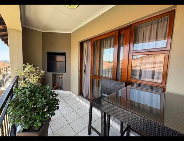 2 BEDROOM SECTIONAL TITLE FOR SALE IN MEYERSDAL
